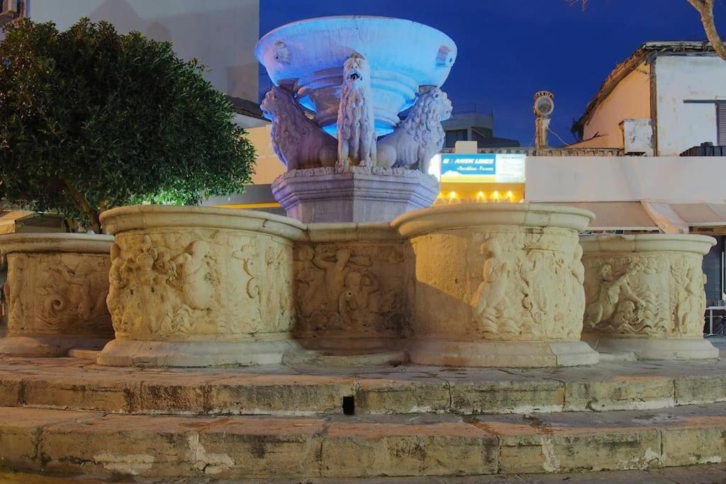 Brio Luxurious Urban Stay In Heraklio,Wifi,Αc イラクリオン エクステリア 写真